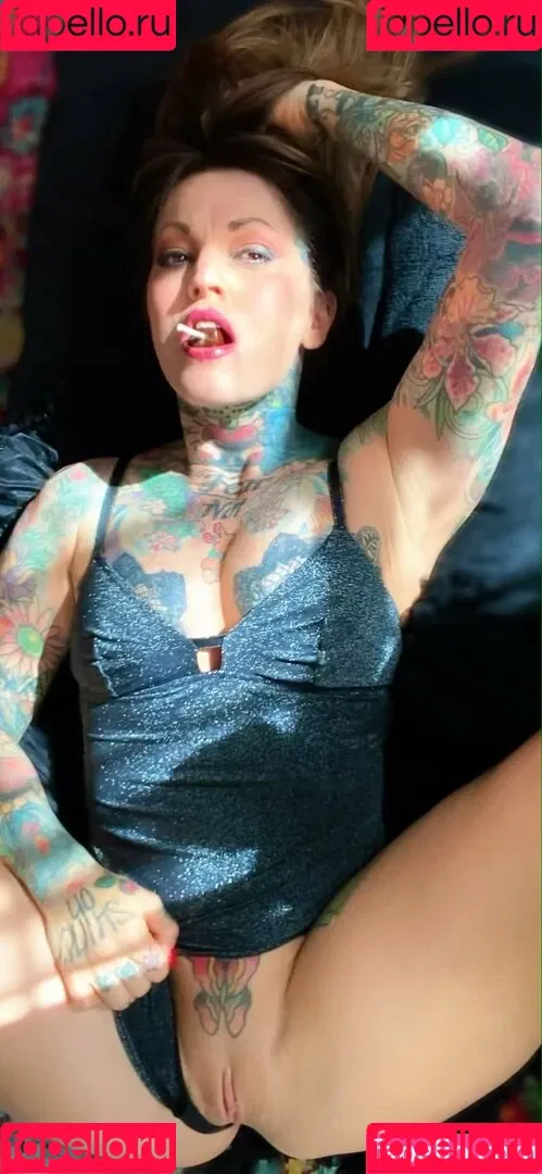 janine Onlyfans Photo Gallery 
