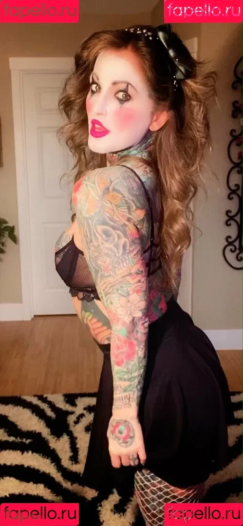 janine Onlyfans Photo Gallery 