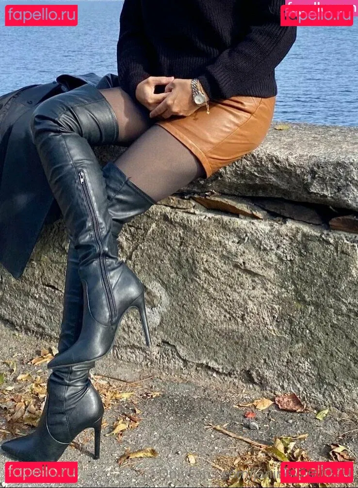 janine Onlyfans Photo Gallery 