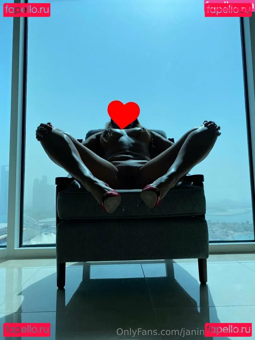 janine Onlyfans Photo Gallery 
