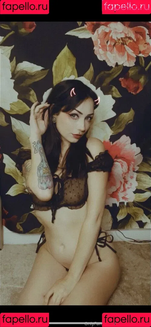 mars.from.earth Onlyfans Photo Gallery 