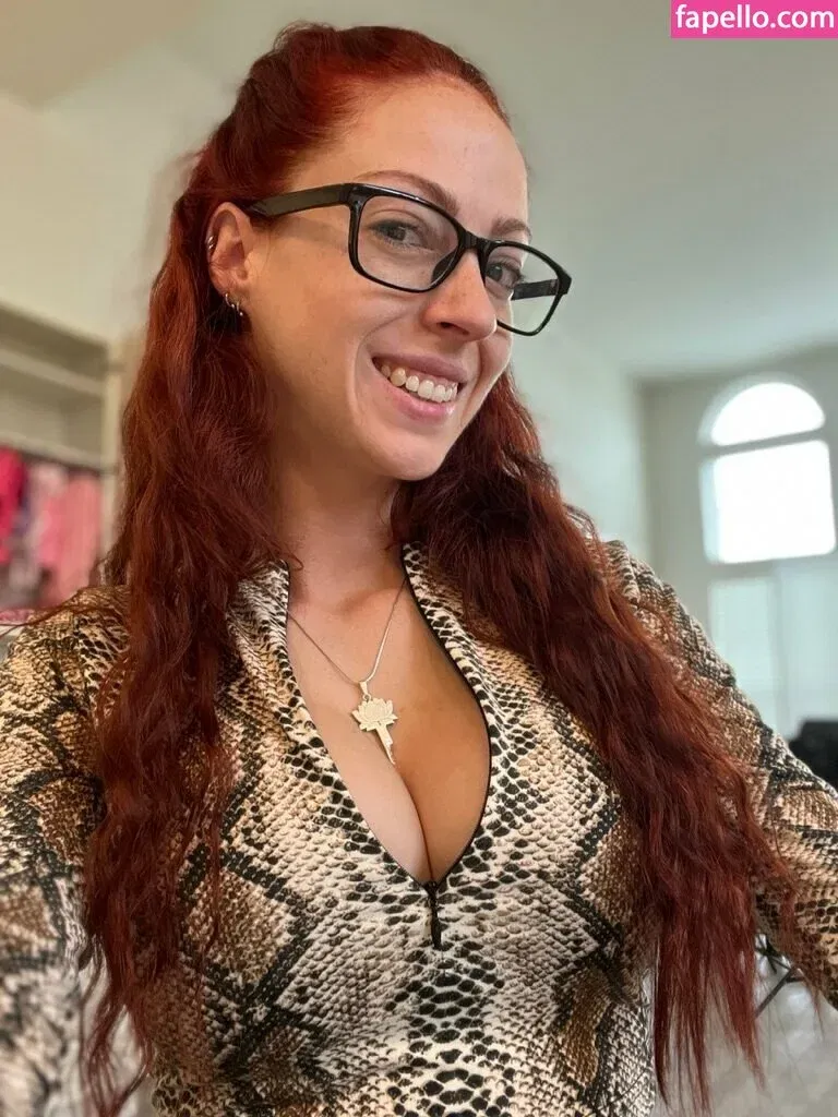 goddessnikkikit Onlyfans Photo Gallery 