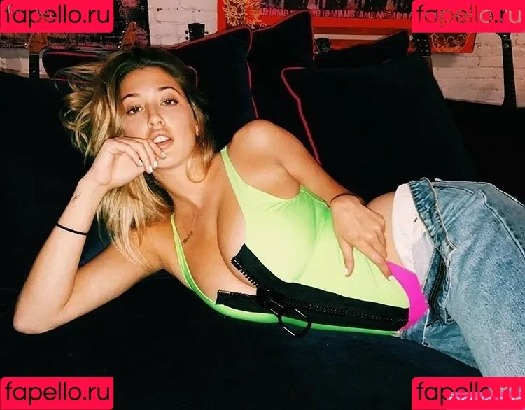 Lindsey Kevitch Onlyfans Photo Gallery 