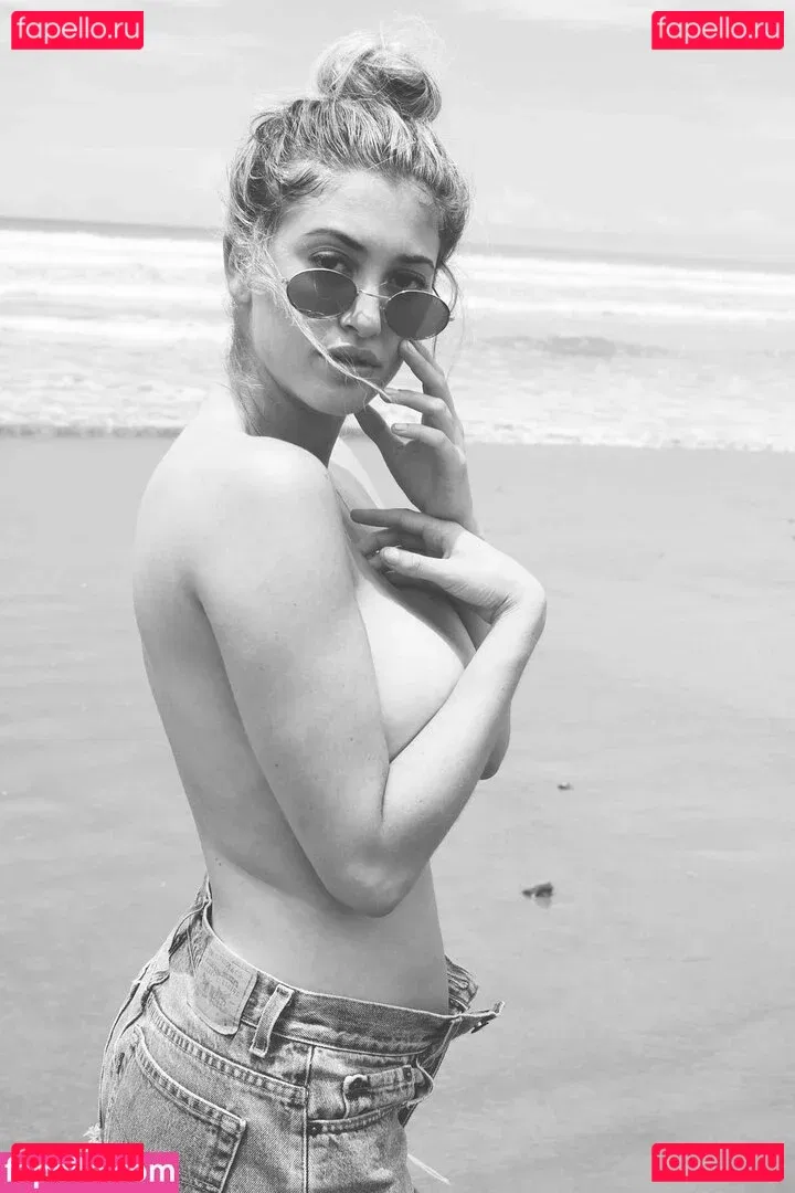 Lindsey Kevitch Onlyfans Photo Gallery 