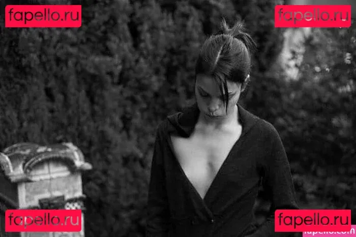 Lauren German Onlyfans Photo Gallery 