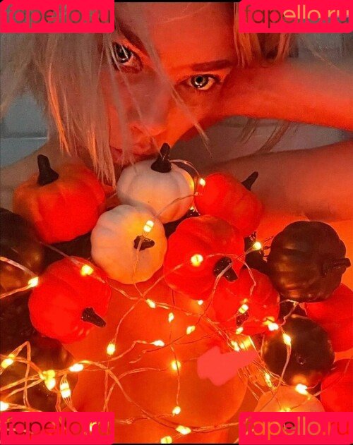 Lauren German Onlyfans Photo Gallery 