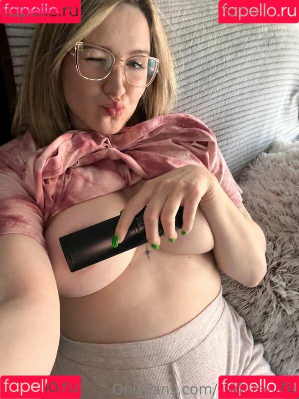 Mia Cruz Nude Onlyfans Photo 47