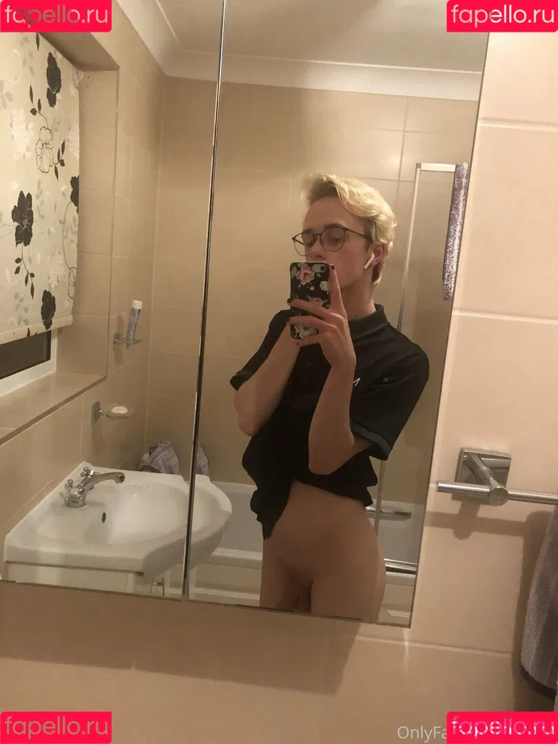 pierbi Onlyfans Photo Gallery 