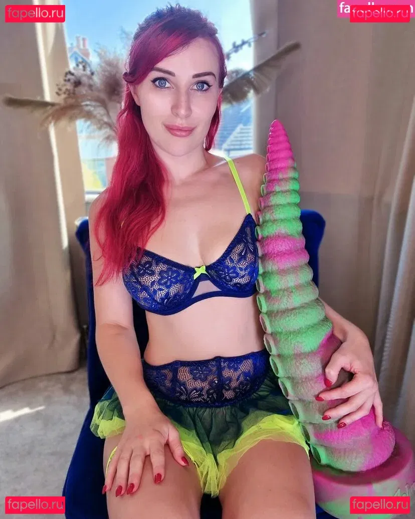 Saskia And Sasha Onlyfans Photo Gallery 