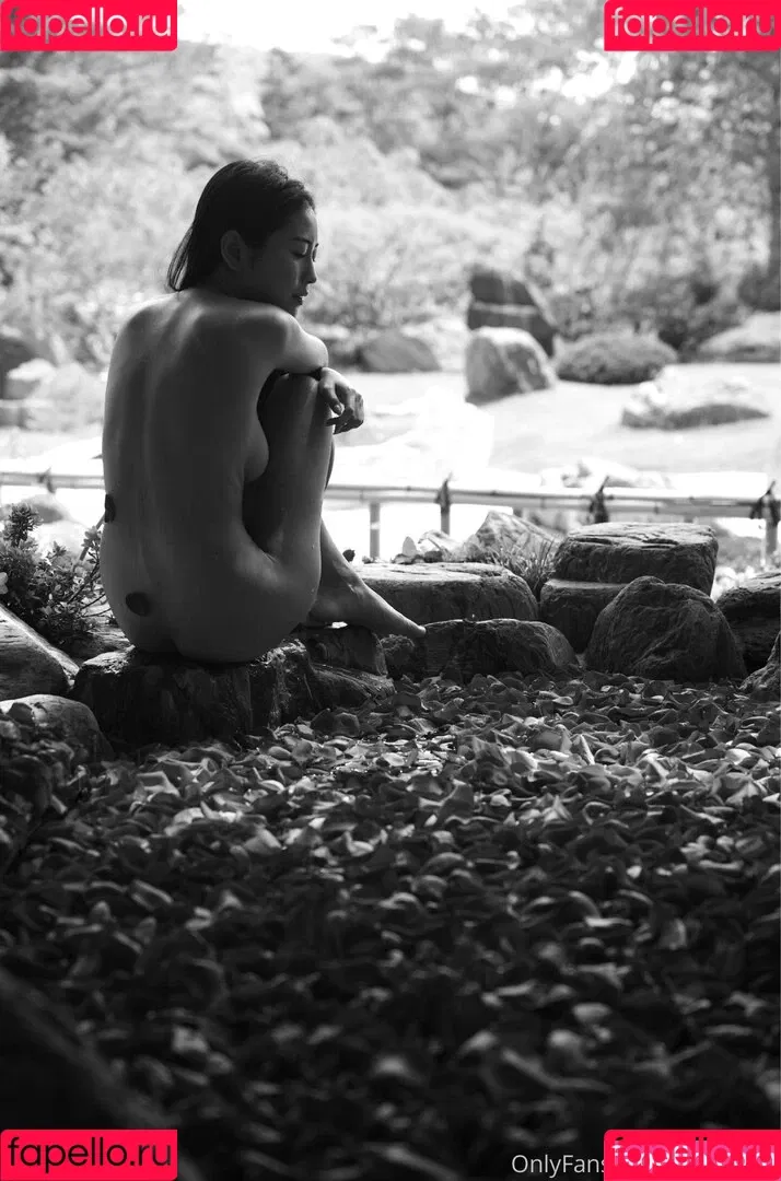 Rina Toeda Onlyfans Photo Gallery 