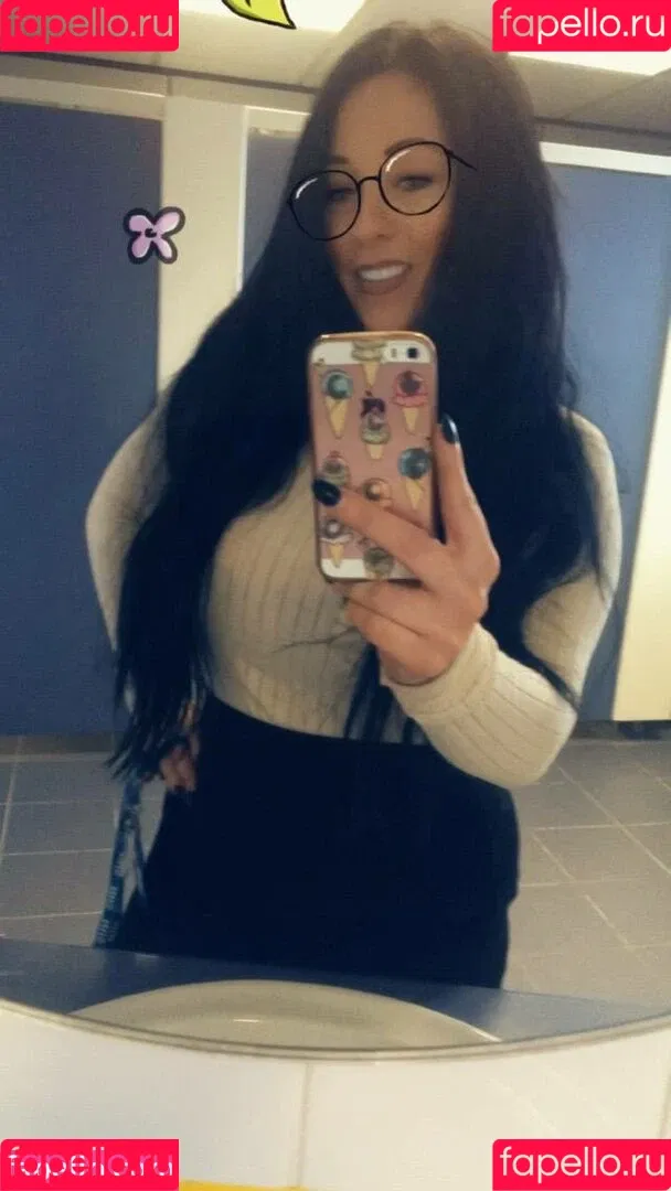 Kelly Louise Sheridan Onlyfans Photo Gallery 