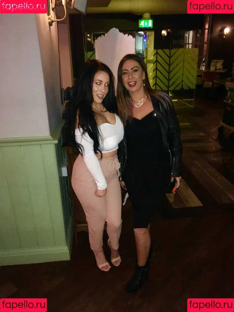 Kelly Louise Sheridan Onlyfans Photo Gallery 