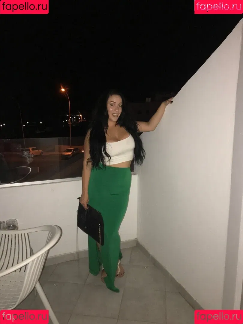 Kelly Louise Sheridan Onlyfans Photo Gallery 
