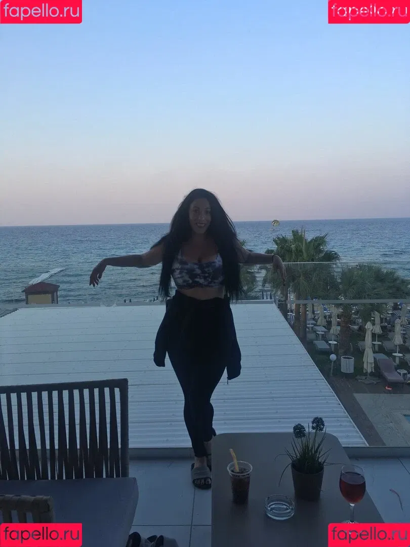 Kelly Louise Sheridan Onlyfans Photo Gallery 