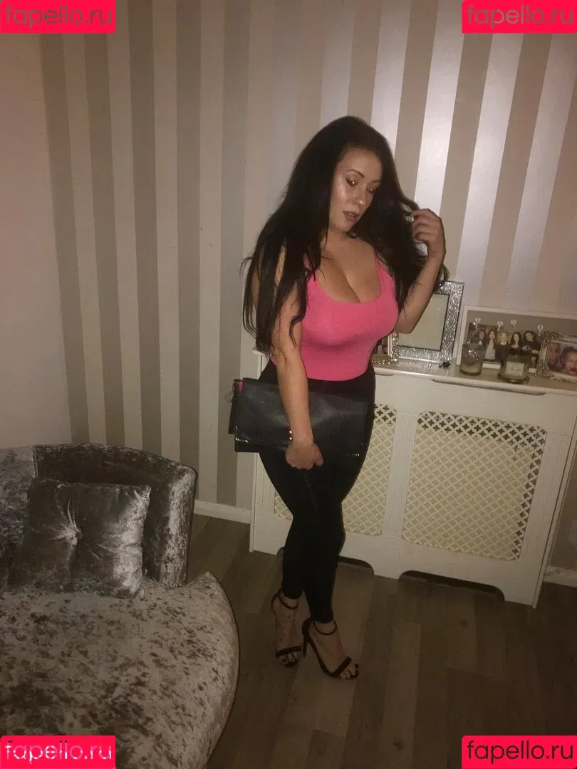 Kelly Louise Sheridan Onlyfans Photo Gallery 