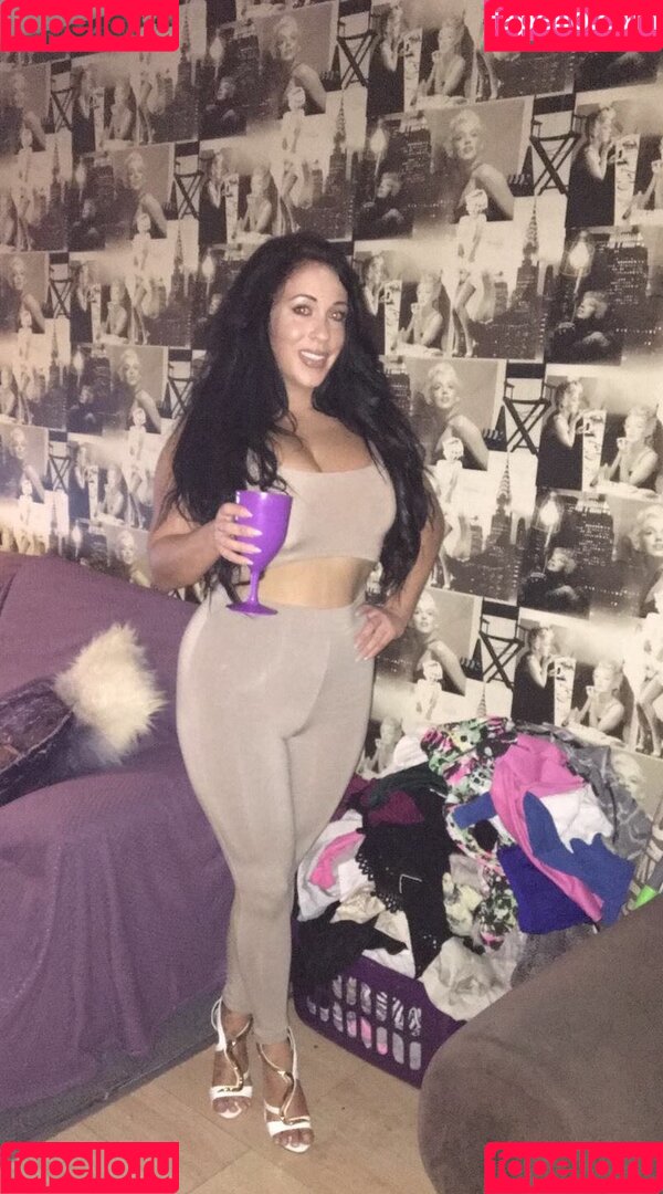 Kelly Louise Sheridan Onlyfans Photo Gallery 