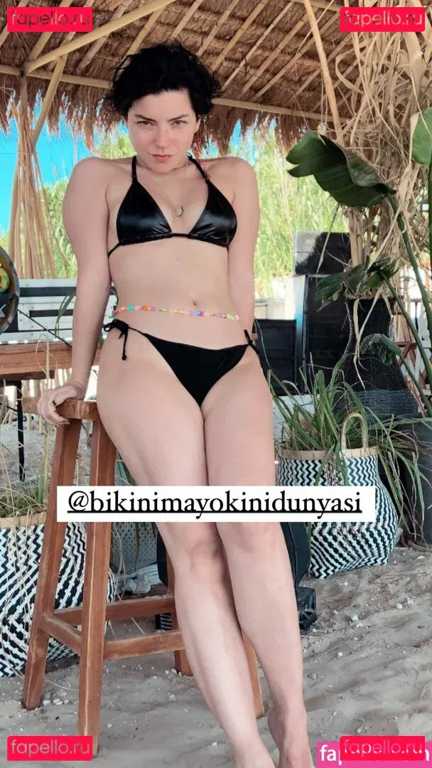 Merve Bolugur Onlyfans Photo Gallery 