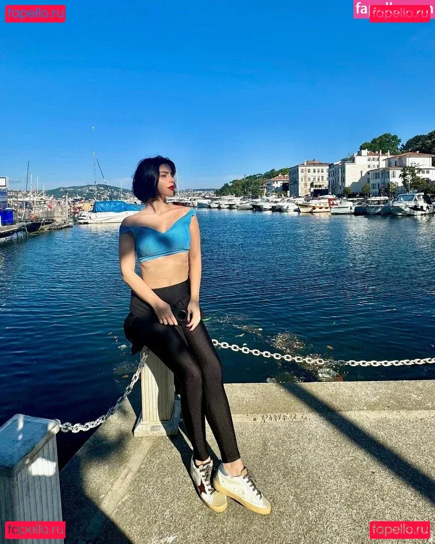 Merve Bolugur Onlyfans Photo Gallery 