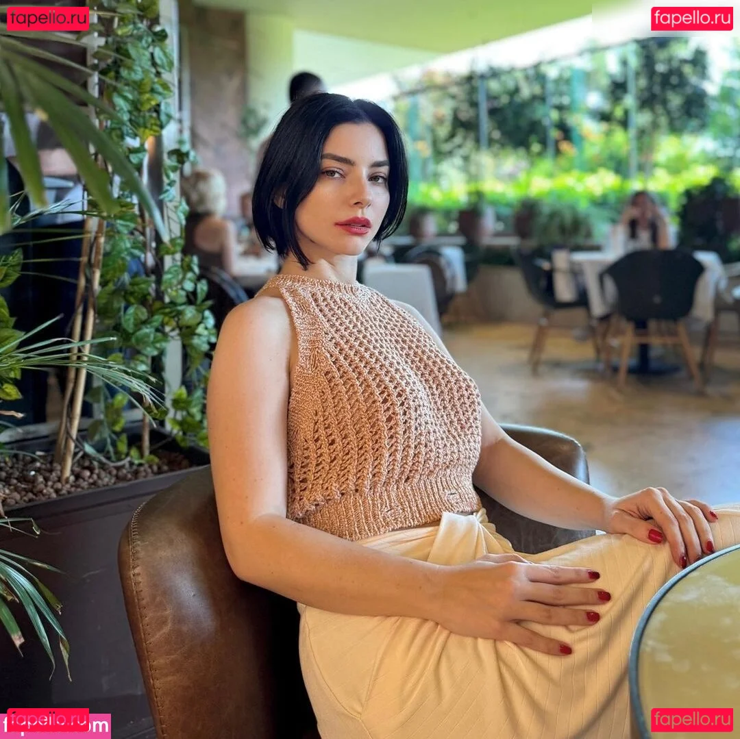 Merve Bolugur Onlyfans Photo Gallery 