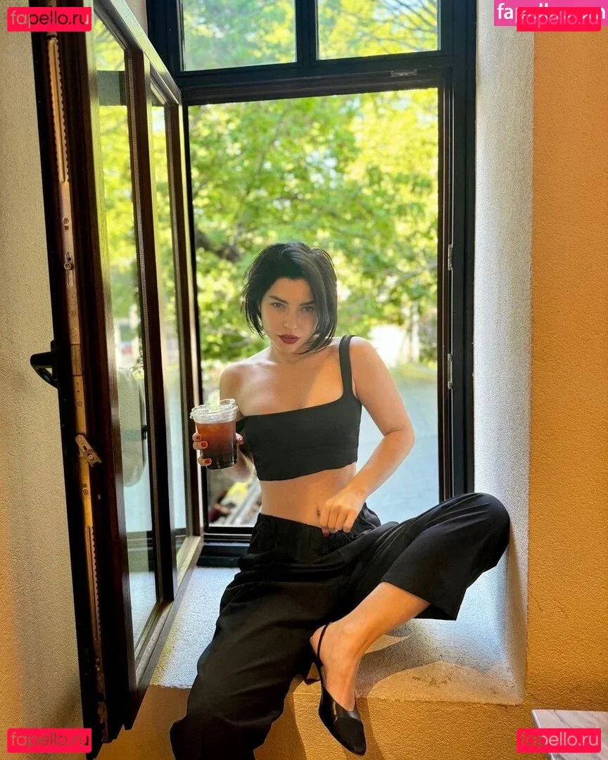 Merve Bolugur Onlyfans Photo Gallery 