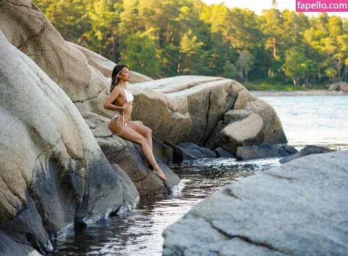 Victoria Eik Onlyfans Photo Gallery 