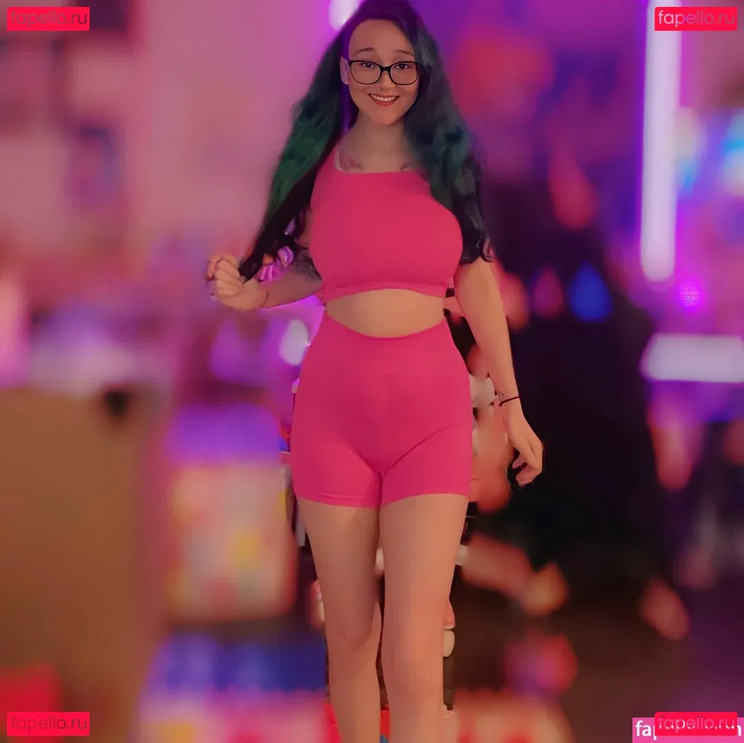 yuricosplayer Onlyfans Photo Gallery 