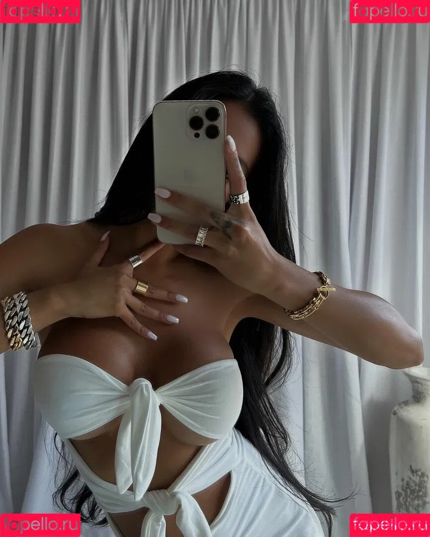 gold.gypsy Onlyfans Photo Gallery 