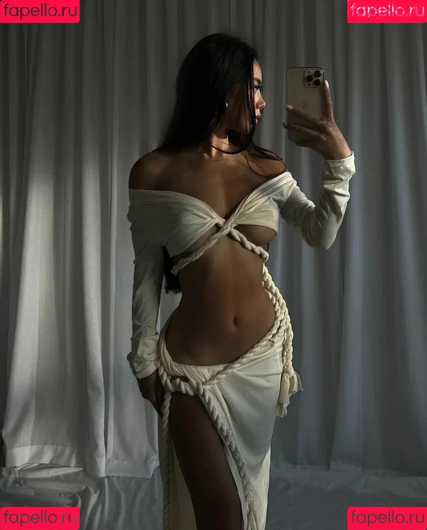 gold.gypsy Onlyfans Photo Gallery 