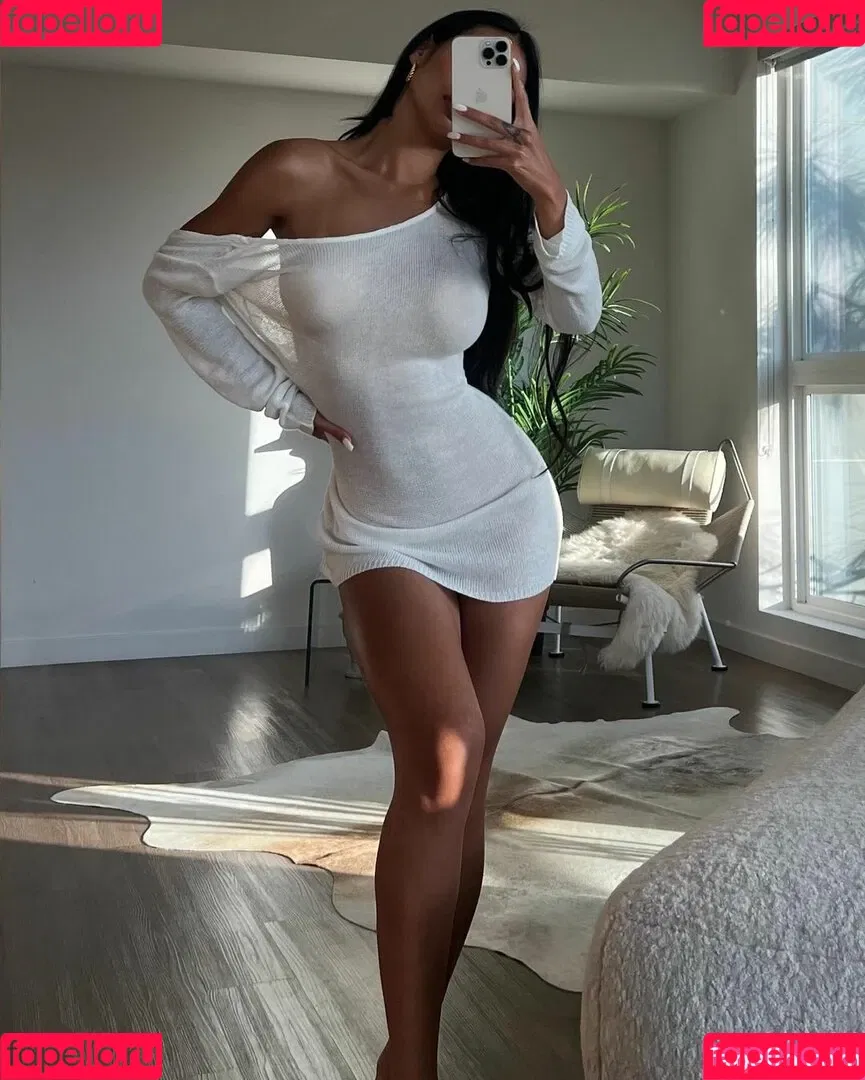 gold.gypsy Onlyfans Photo Gallery 