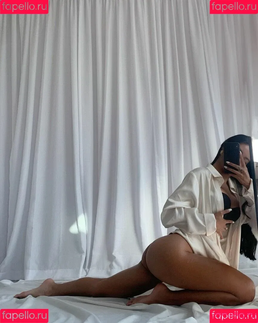 gold.gypsy Onlyfans Photo Gallery 