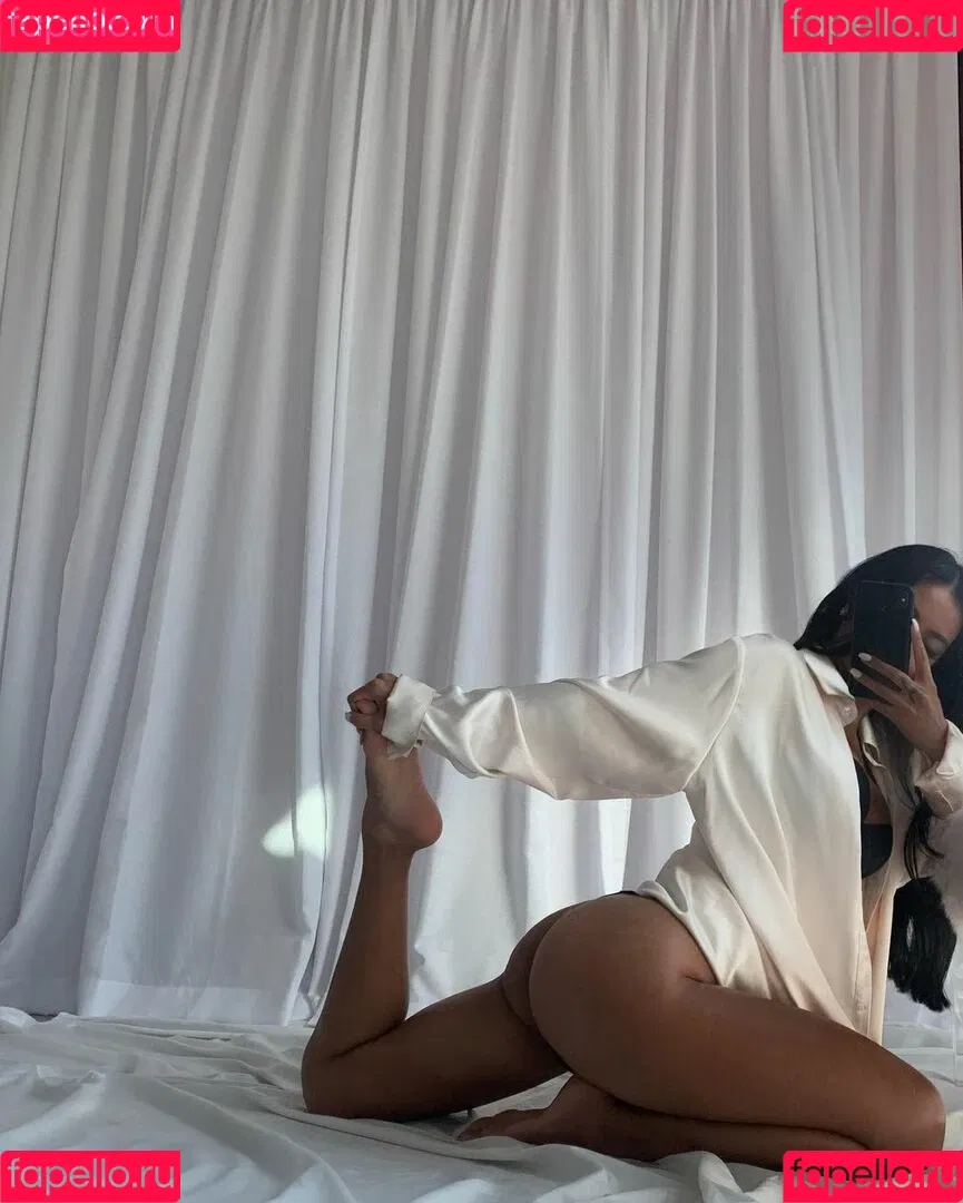gold.gypsy Onlyfans Photo Gallery 