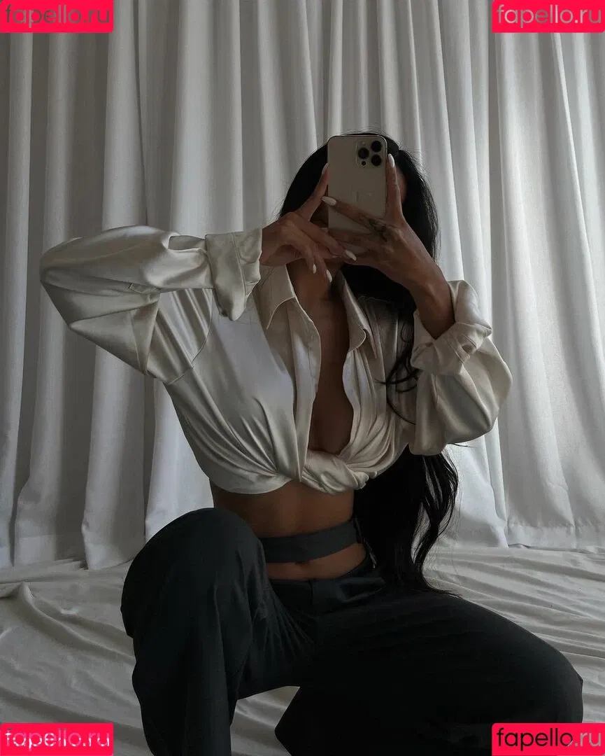 gold.gypsy Onlyfans Photo Gallery 