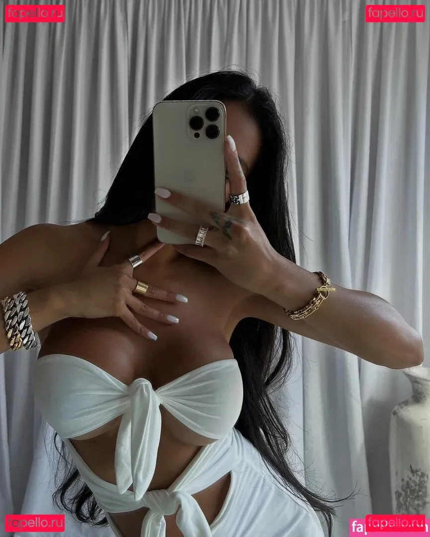 gold.gypsy Onlyfans Photo Gallery 