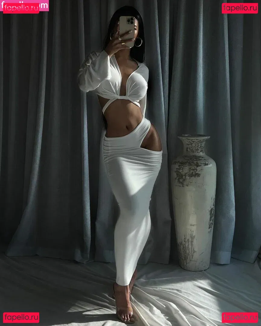 gold.gypsy Onlyfans Photo Gallery 