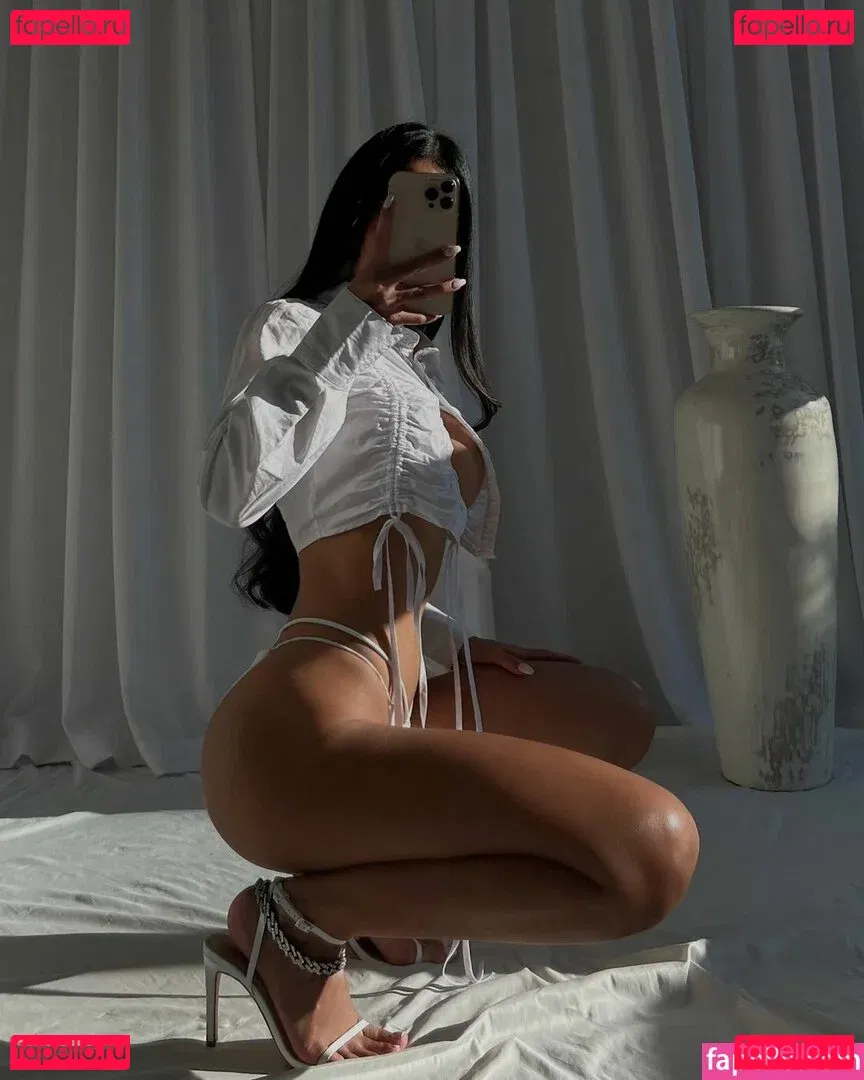 gold.gypsy Onlyfans Photo Gallery 