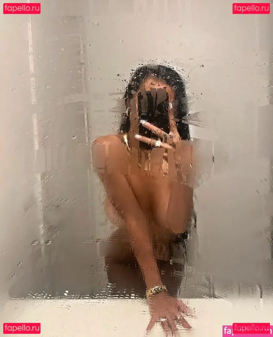 gold.gypsy Onlyfans Photo Gallery 