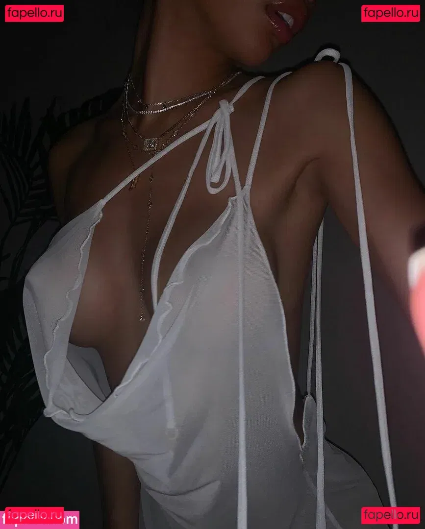 gold.gypsy Onlyfans Photo Gallery 