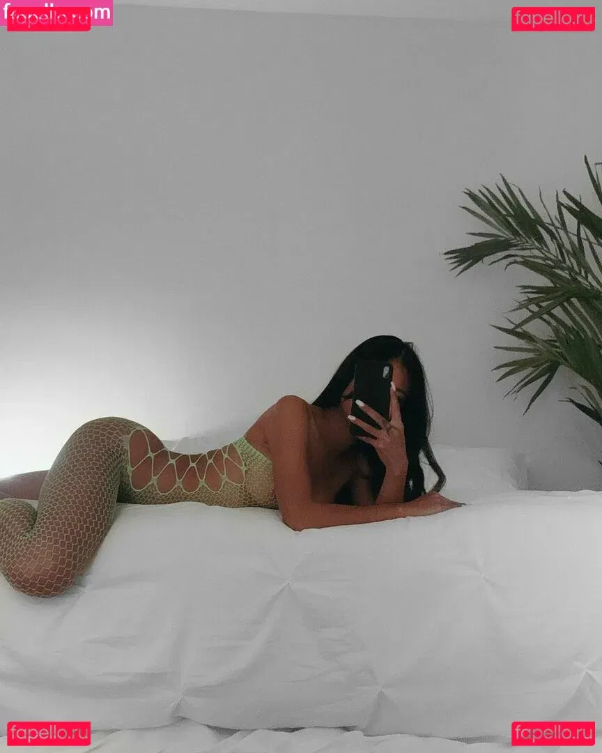 gold.gypsy Onlyfans Photo Gallery 