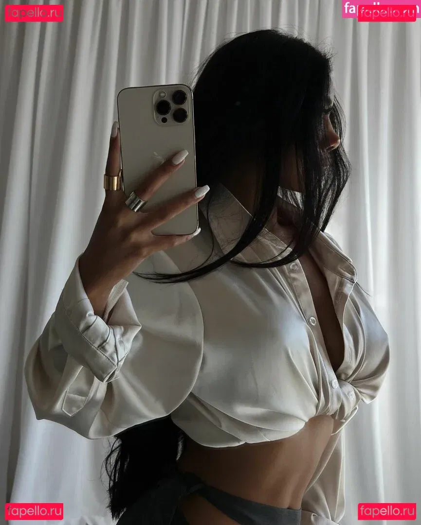 gold.gypsy Onlyfans Photo Gallery 