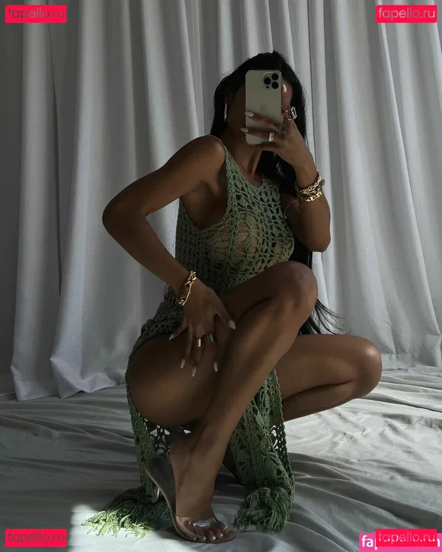 gold.gypsy Onlyfans Photo Gallery 