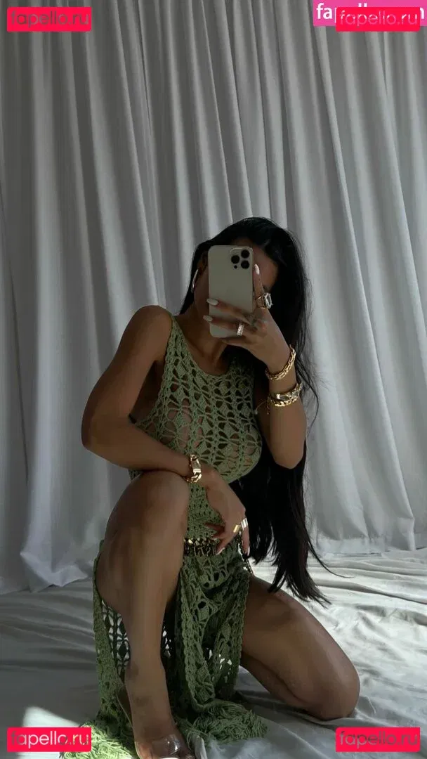 gold.gypsy Onlyfans Photo Gallery 