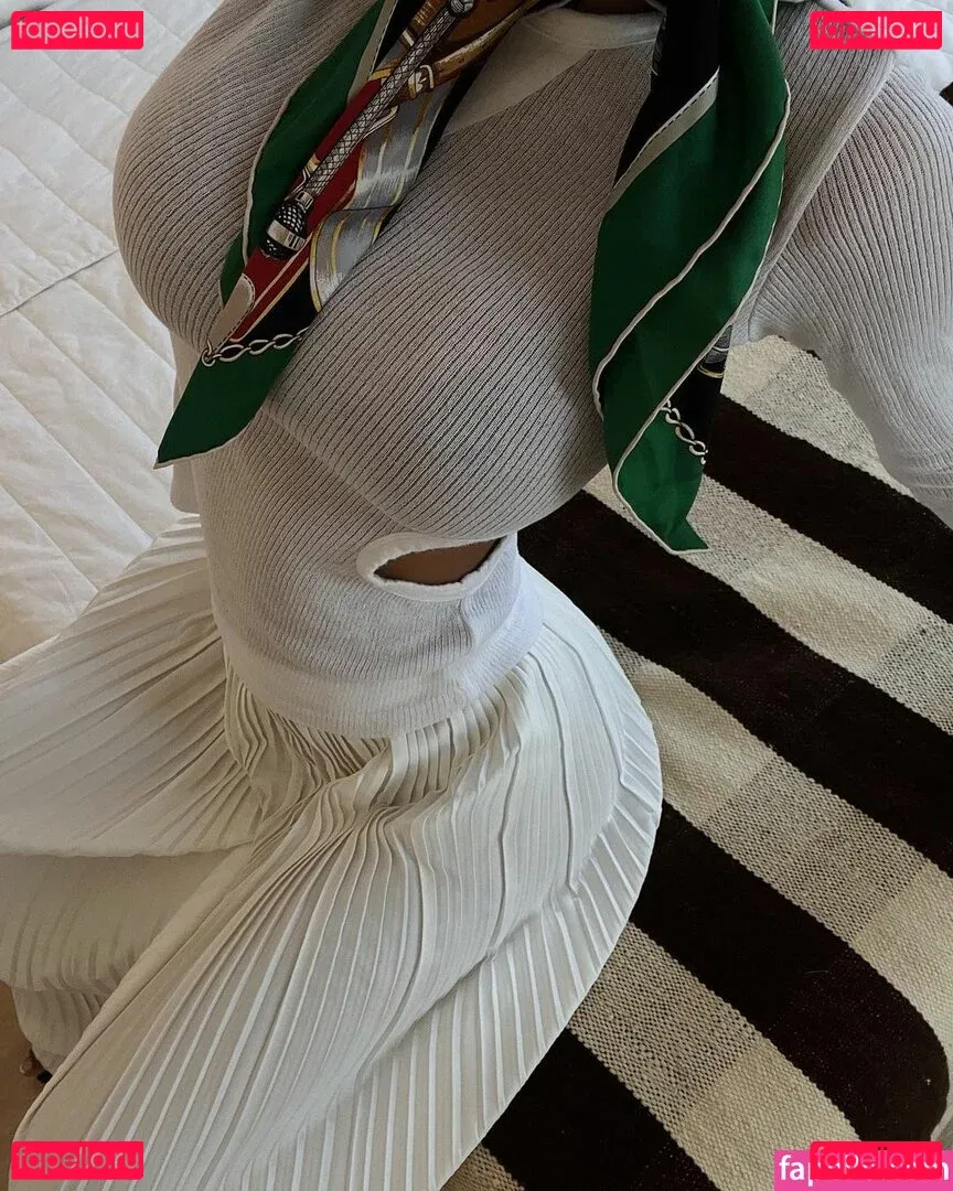 gold.gypsy Onlyfans Photo Gallery 