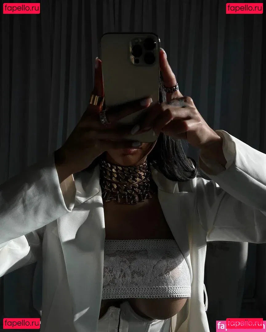 gold.gypsy Onlyfans Photo Gallery 