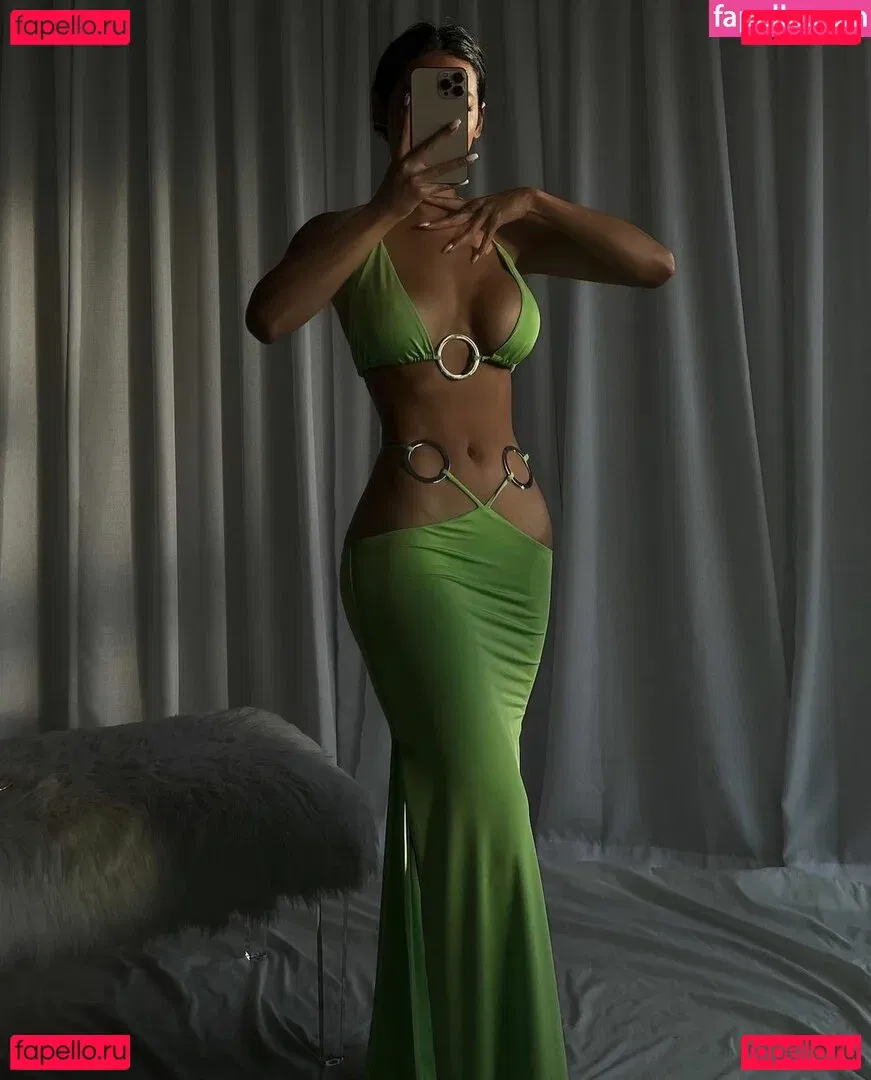 gold.gypsy Onlyfans Photo Gallery 