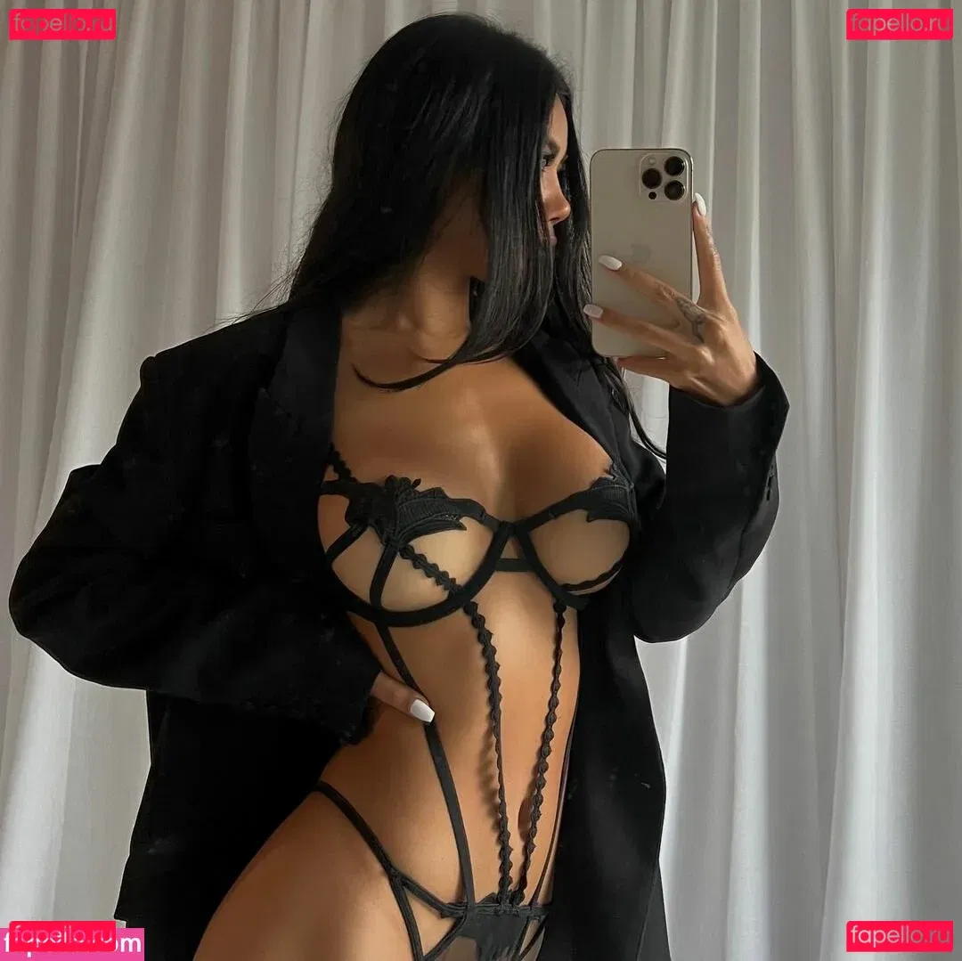 gold.gypsy Onlyfans Photo Gallery 