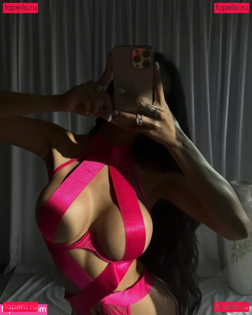 gold.gypsy Onlyfans Photo Gallery 