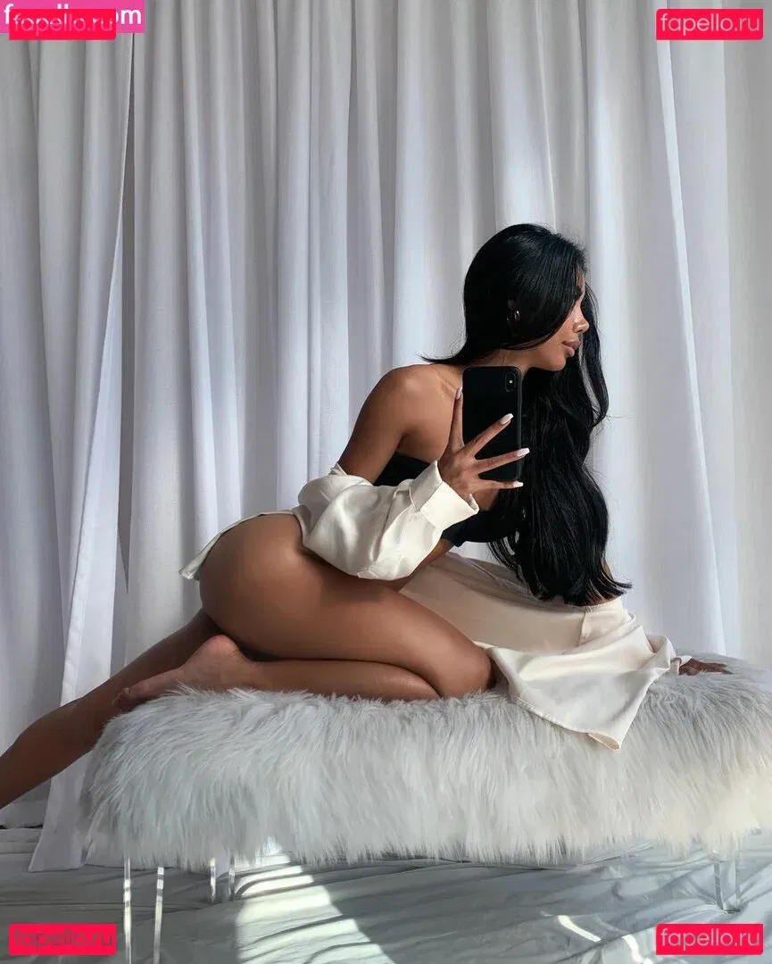 gold.gypsy Onlyfans Photo Gallery 