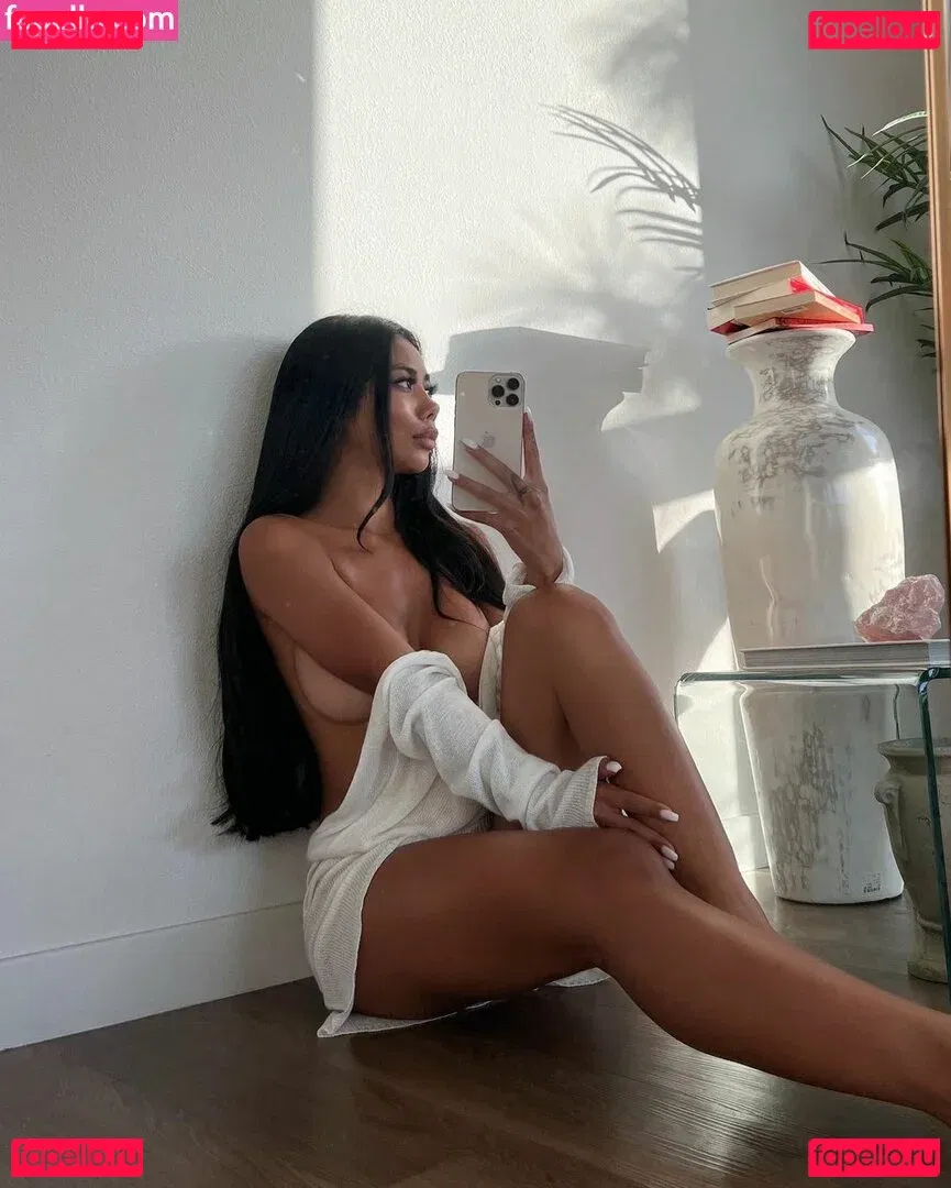 gold.gypsy Onlyfans Photo Gallery 