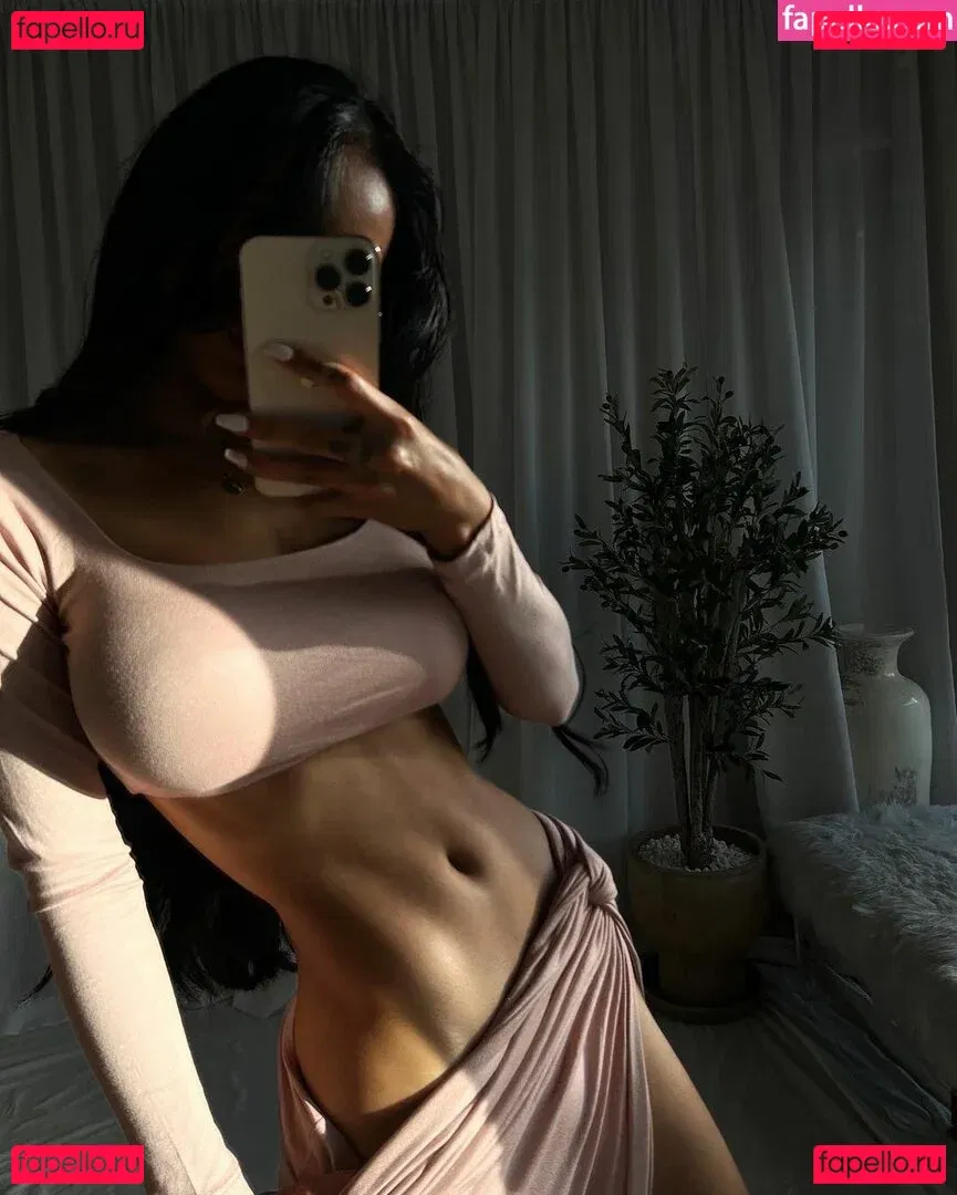 gold.gypsy Onlyfans Photo Gallery 