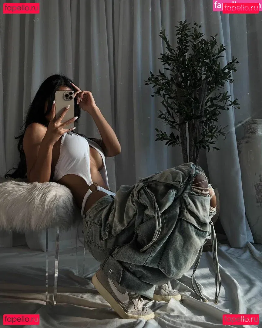 gold.gypsy Onlyfans Photo Gallery 